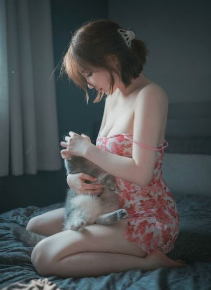 女大学生管家电影