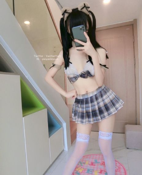办公室内衣上下中卷观看