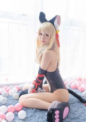 《漂亮的女邻居》hd